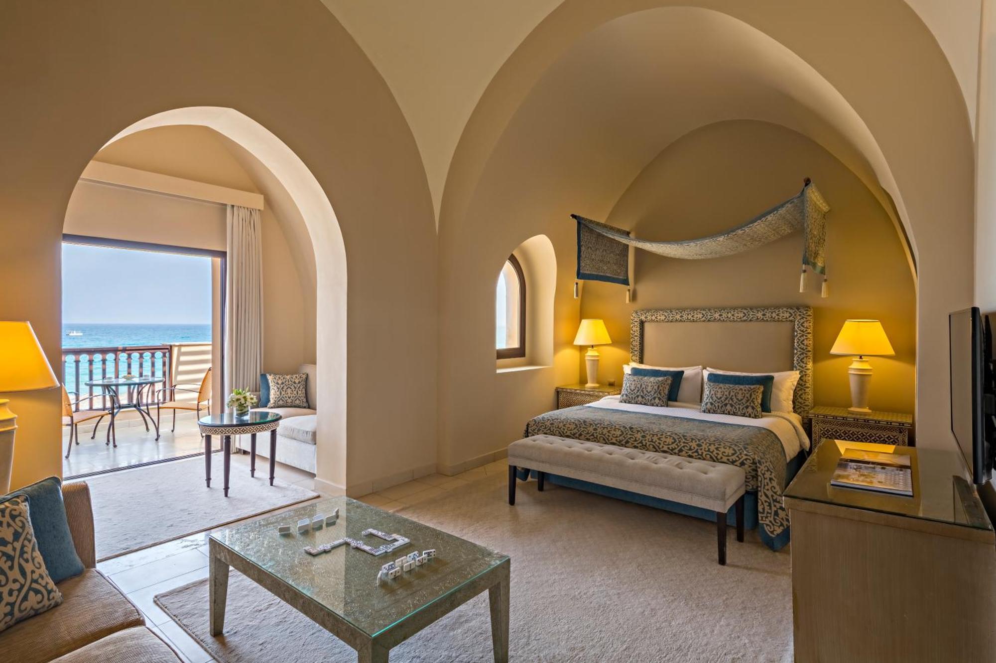 Al Dhow Suite Queen Bed Ocean View - Includes 20% Discount on F&B