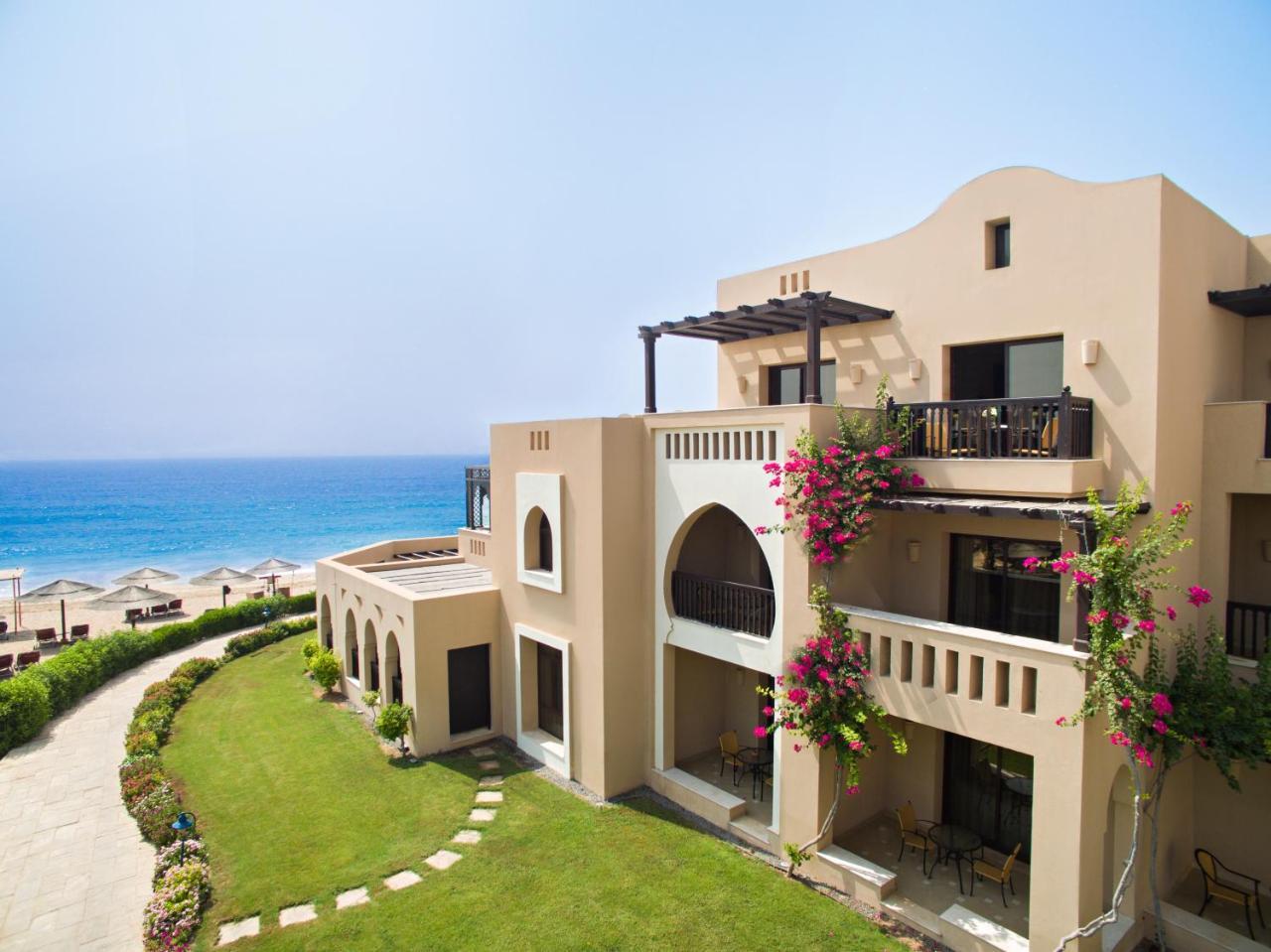 Family Room Club Ground, Queen Bed, Ocean View